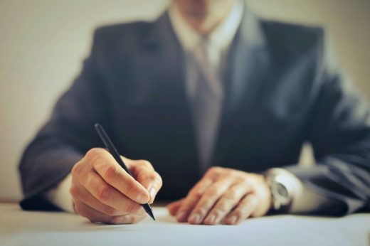 LISTE&#x20;INDICATIVE&#x20;ET&#x20;RENSEIGNEMENTS&#x20;NECESSAIRES&#x20;A&#x20;LA&#x20;CESSION&#x20;DE&#x20;FONDS&#x20;DE&#x20;COMMERCE